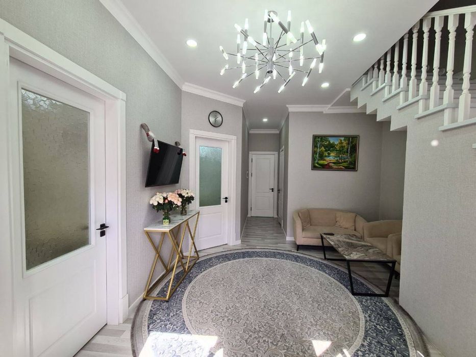 Продаётся Дом  Мирзо Улугбекский район. Улица Циолковского. Карасу-6