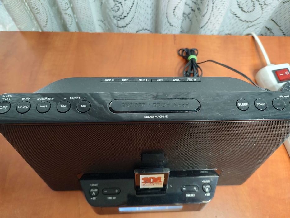 Radioceas cu alarmă Sony ICF-DS15iP conector dock iPhone iPod