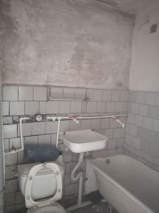 Сотилади/Ипотека  3/2/4 Военный Округ