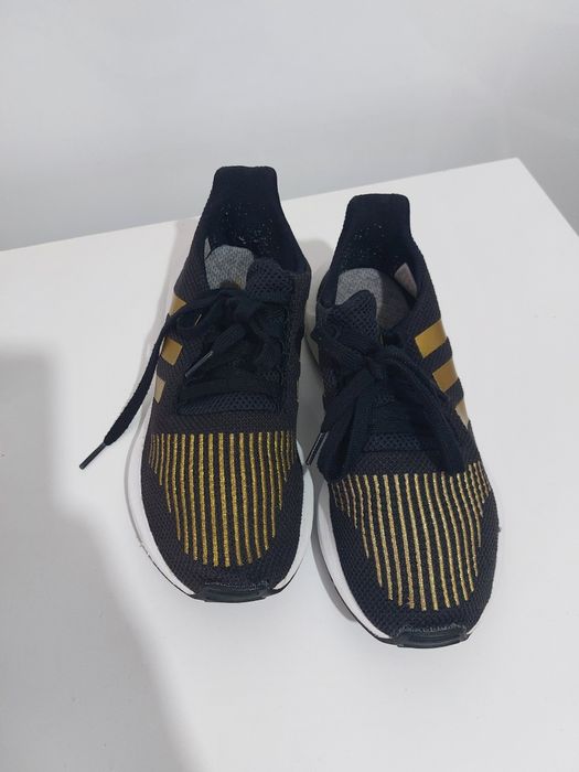 Adidasi adidas dama