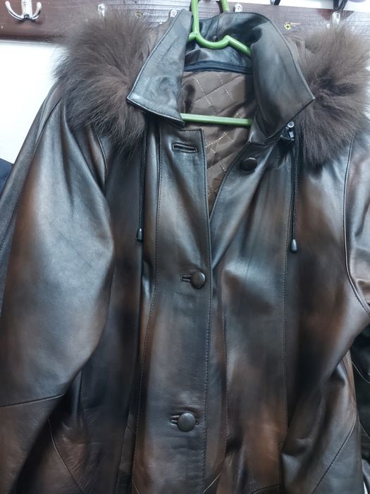 Haina de piele naturala