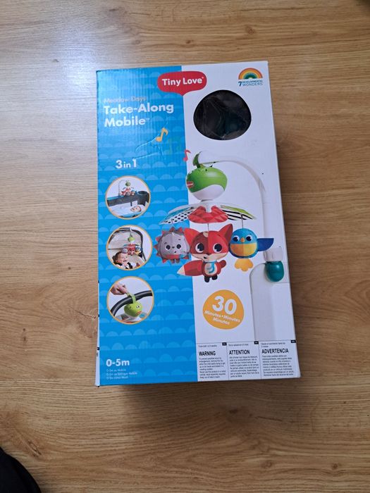 Играчки - костенурки и въртележка