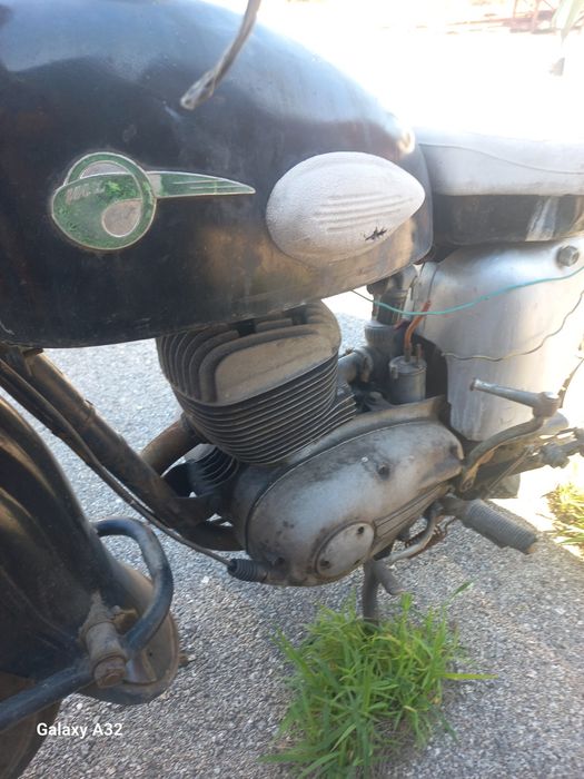 Стар мотор MZ 250
