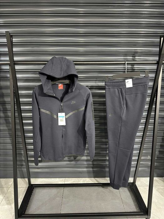 Тъмносин екип - Nike Tech | 100% памук