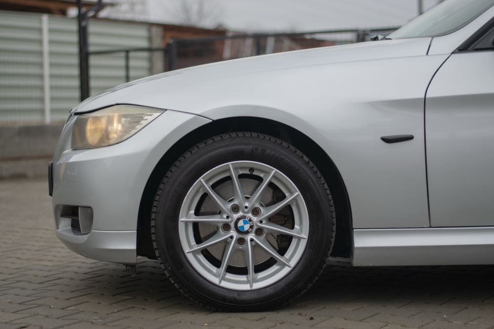 BMW seria 3 - 320D E91 an-2010(facelift)