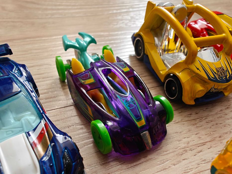 колички Hot Wheels - 11 бр общо