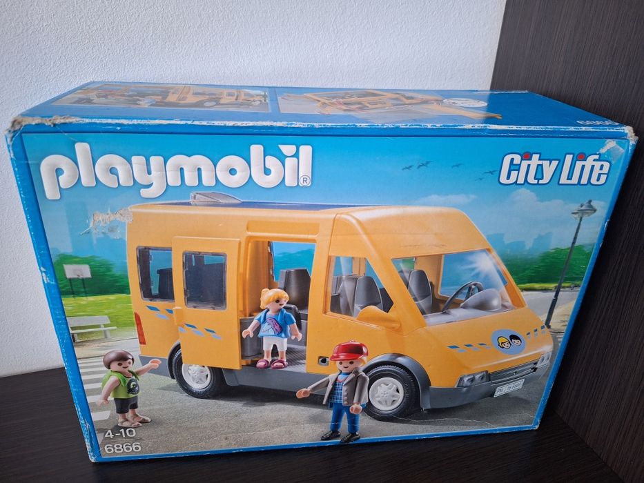 Playmobil City Life (6866) Autobuzul școlar.