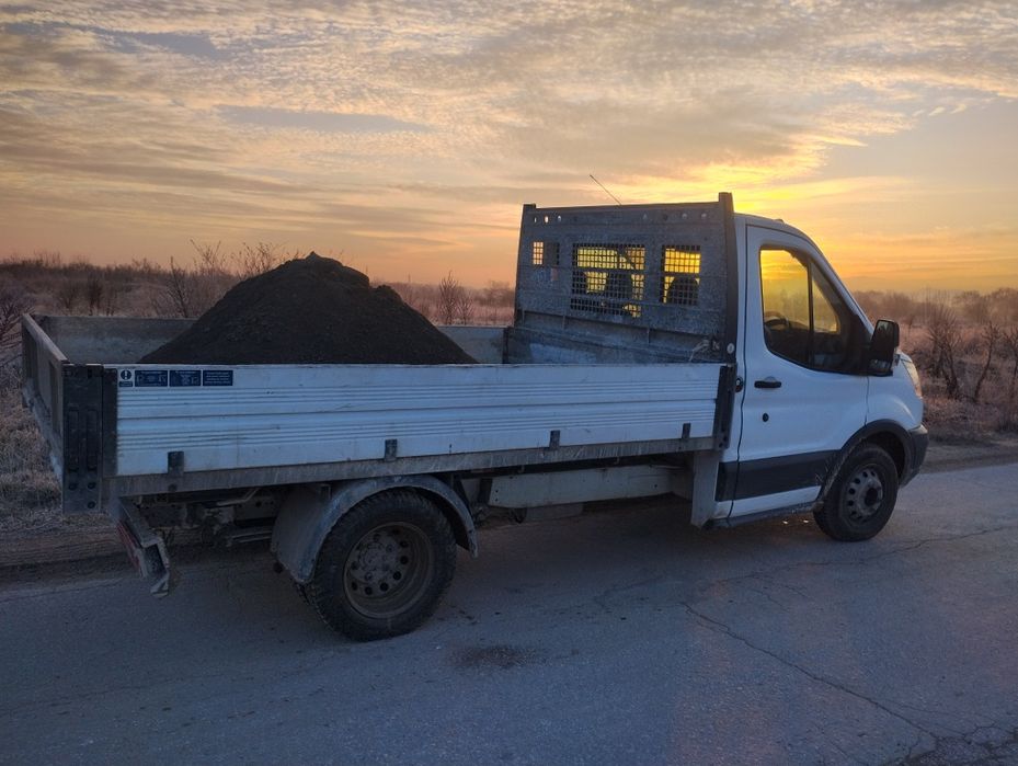 Транспортни услуги със самосвал