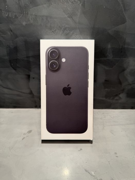 ЧИСТО НОВ! Iphone 16 Black + гаранция