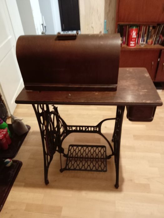 Шевна машина SINGER