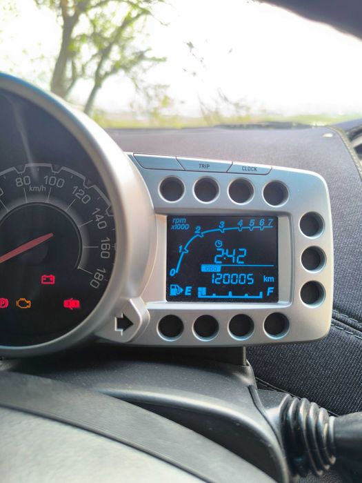 Продается Spark в хорошем состоянии !