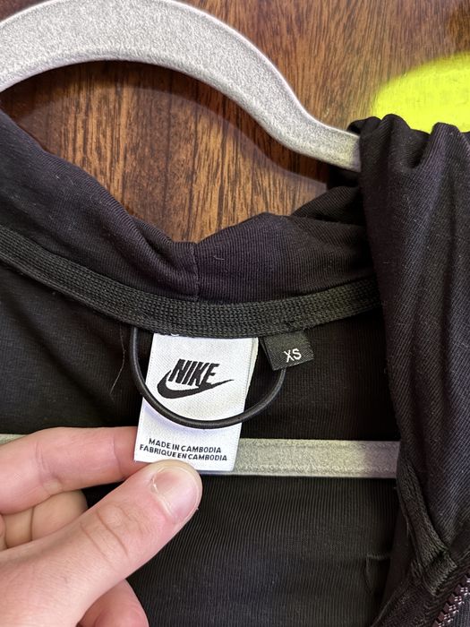 Горница nike tech fleece XS