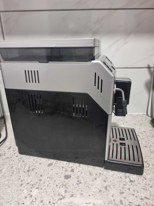 Espressor automat Saeco Lirika Plus