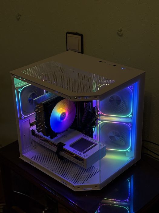 Pc Ryzen 7 5700 rtx 4060 16 ram 500ssd , nou , (nu rx gtx i7 i5 )