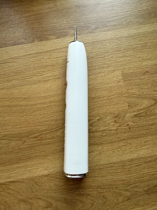 Philips Sonicare DiamondClean 9300 Smart White - Excellent Condition
