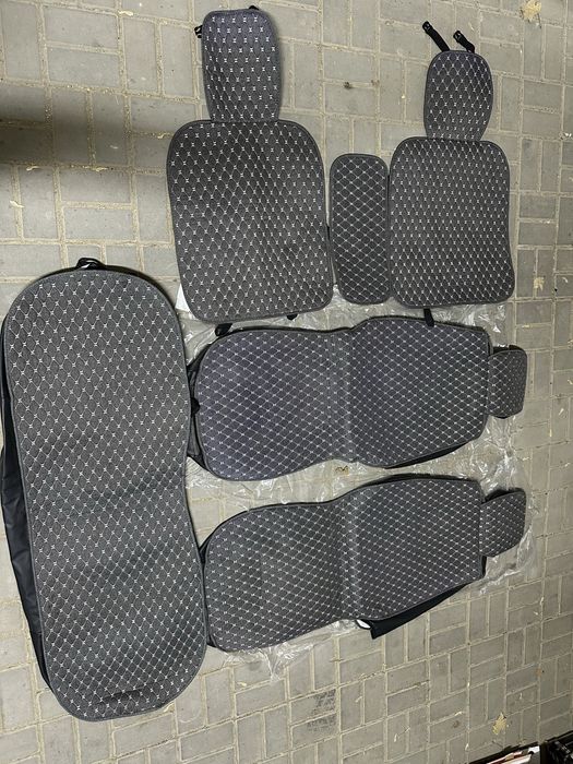 Чехлы для машины универсал