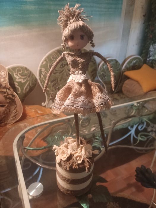 Кукла вазочка из джута