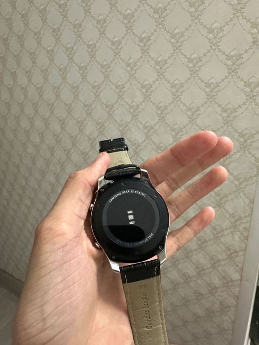Часы Samsung Gear S3 потом casio