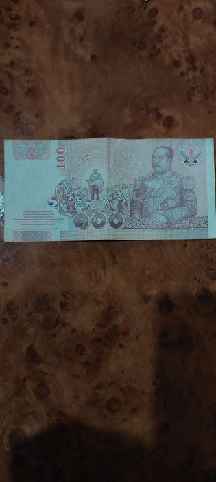 100  бат Таиланд