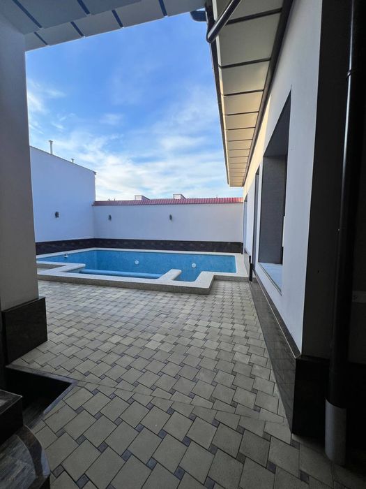 Шинамгина уй зудлик билан сотилади