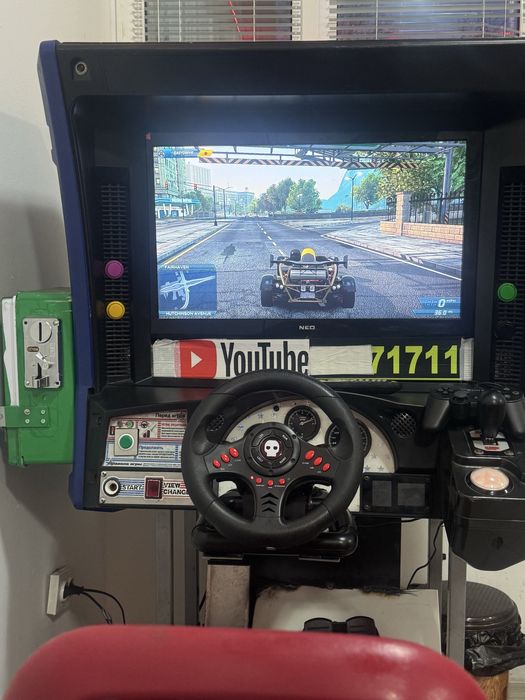 Симулатор игра с волан и педали
