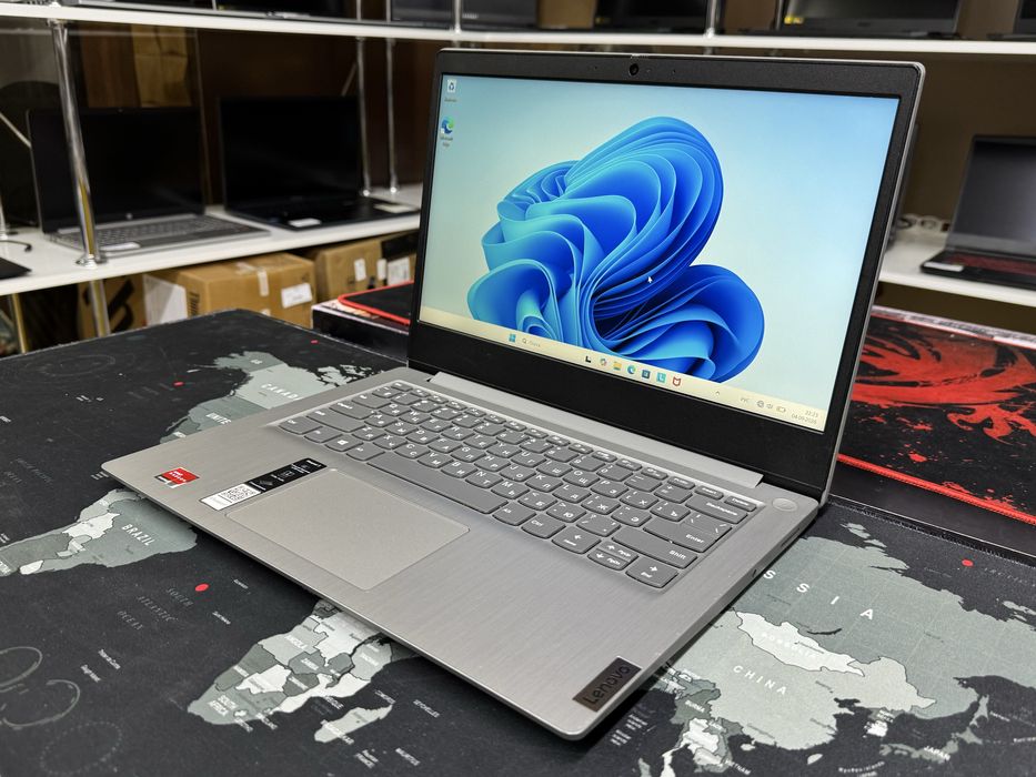 Ноутбук Lenovo Ideapad 3 Ryzen 3-3250U/8GB/SSD256GB