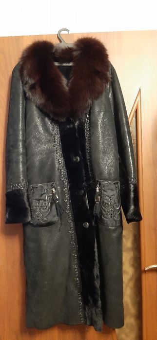 Продаю дубленку женскую
