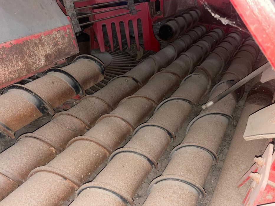 Свеклоуборочный комбаин