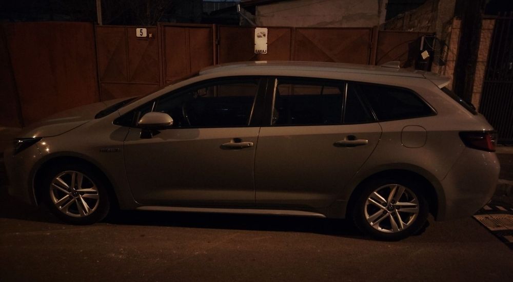 Închiriez Toyota Corolla 2020