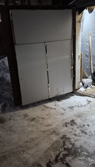 Продам гараж,на Голубых прудах