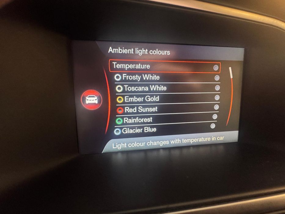 VOLVO V40 2013 — imagine 5