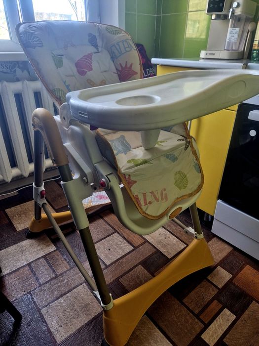 Продам стульчик для кормления