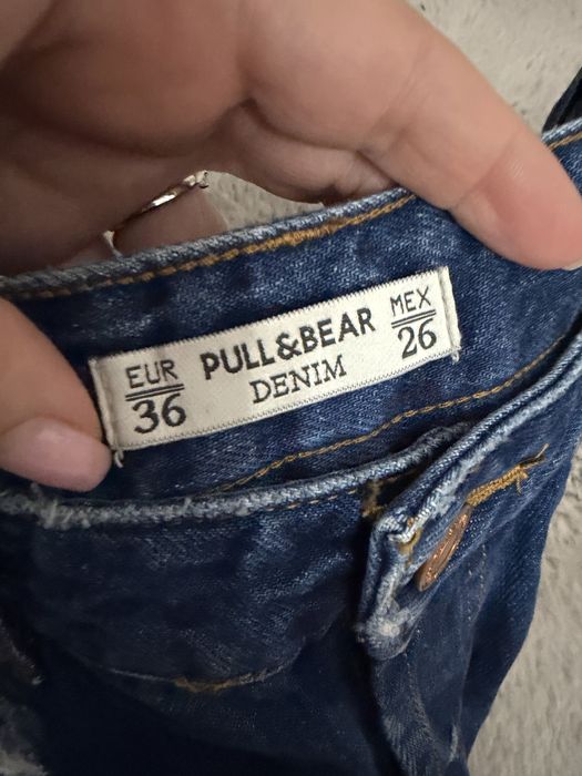 Blugi Pull&Bear marime 36