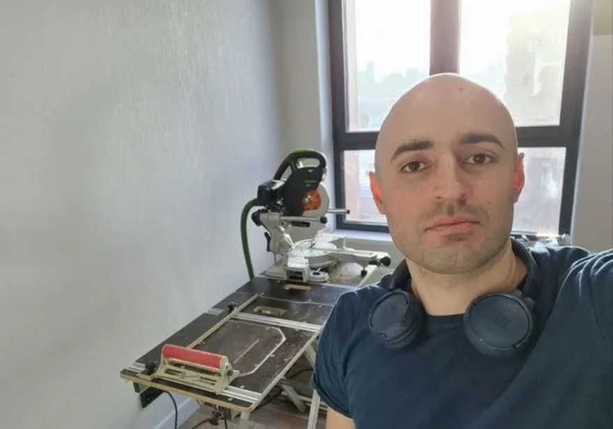 Муж на час, замена розеток, сборка детских кроваток