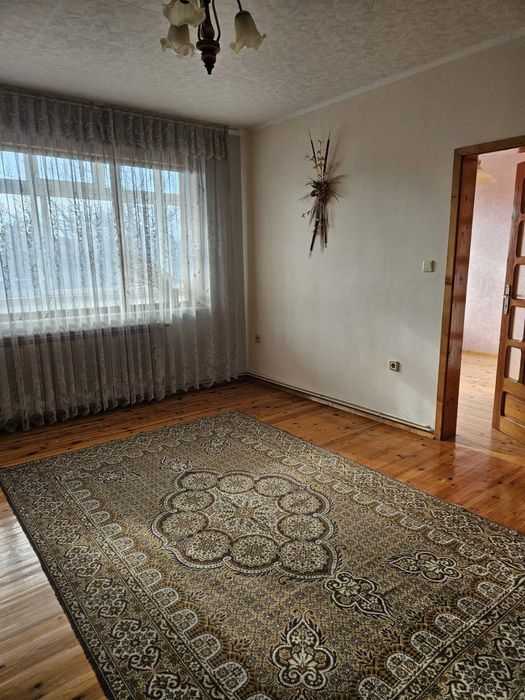 Продавам тристаен апартамент Пазарджик