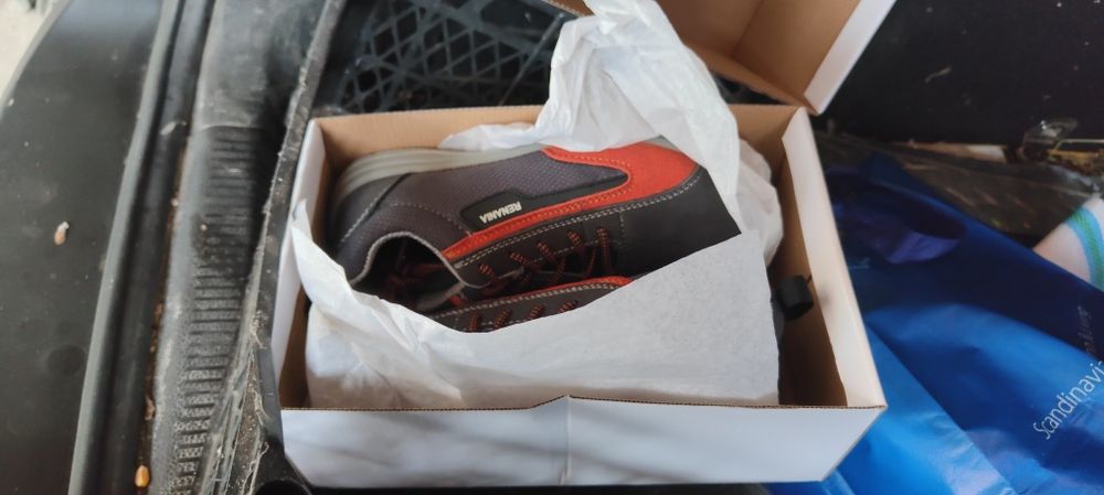 Vând bocanci lucru renania