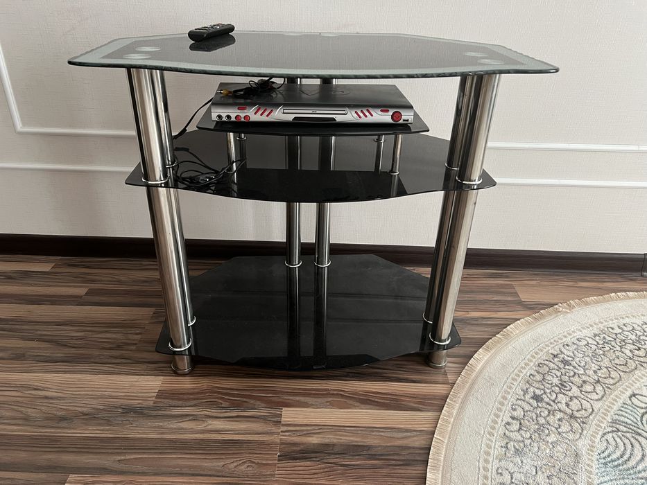 Продам подставку по тв