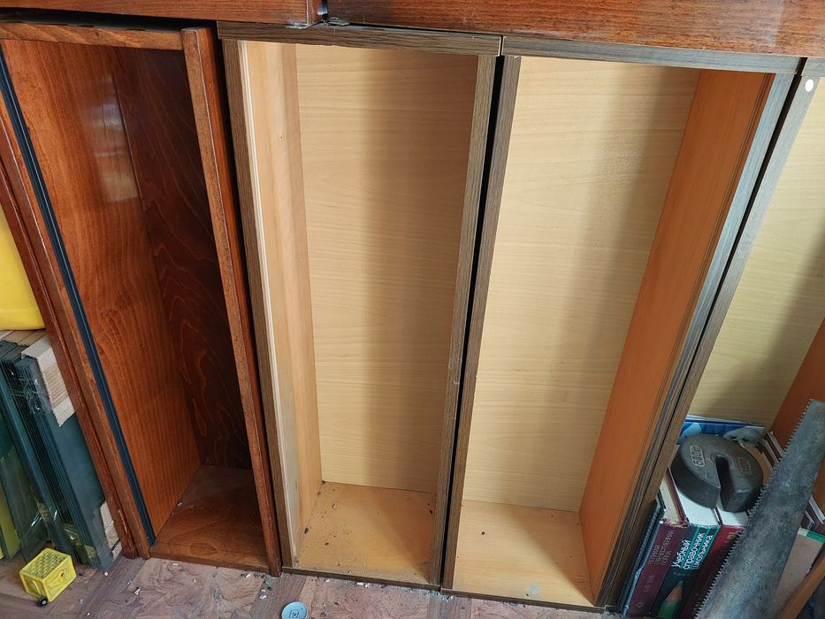 Продам книжные полки.