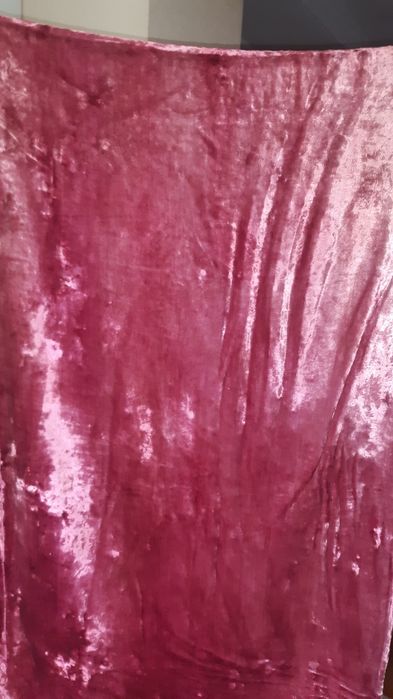 Продам  натуральный плюш бархат ширина 60-2,20