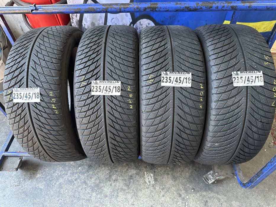 235/45/18 Michelin M+S