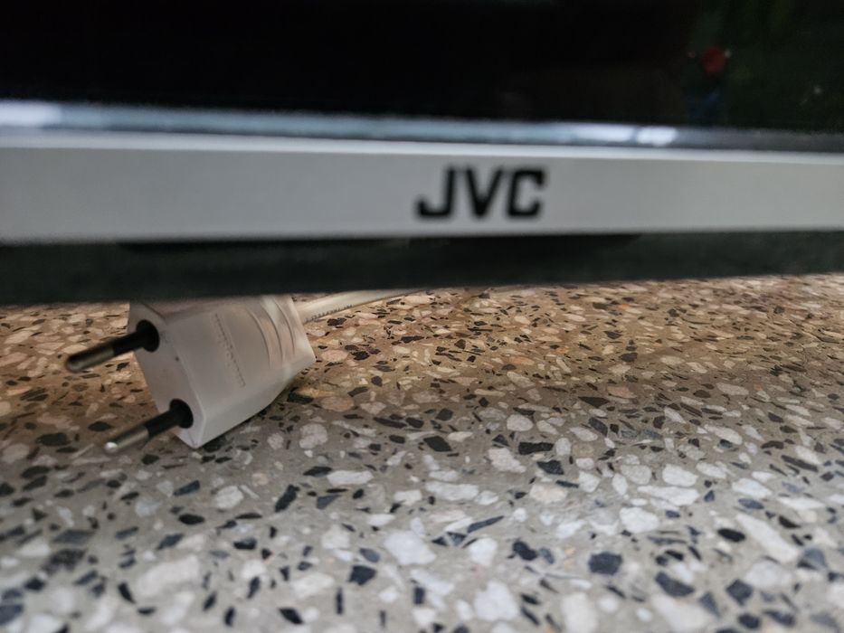 Телевизор 32 jvc