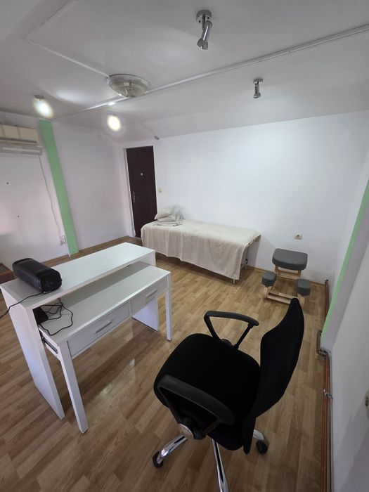 Inchiriez camera 17m² birou, spatiu comercial, manichiura