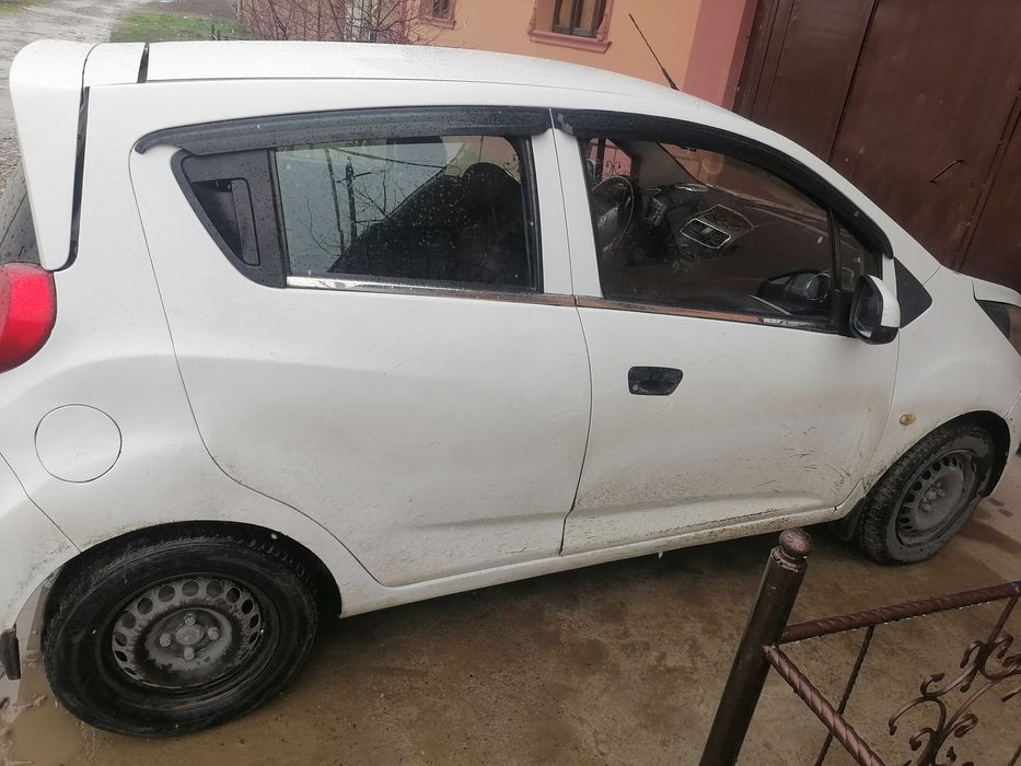 Чевролет Спарк срочно сотилади