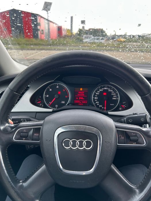 AUDI A4 0 — imagine 3
