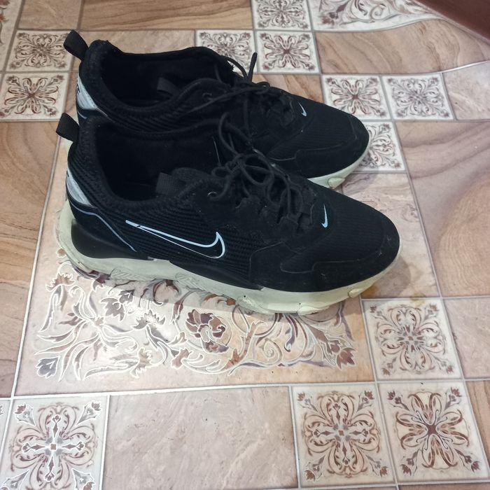 Кроссовки Nike черные