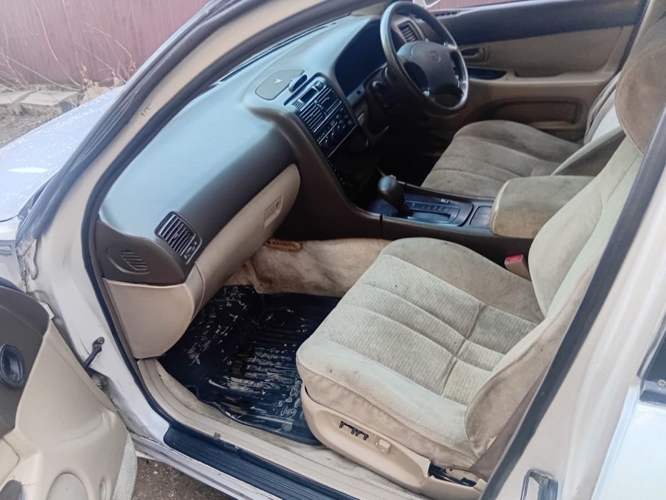 Пролам машину Tayota Aristo