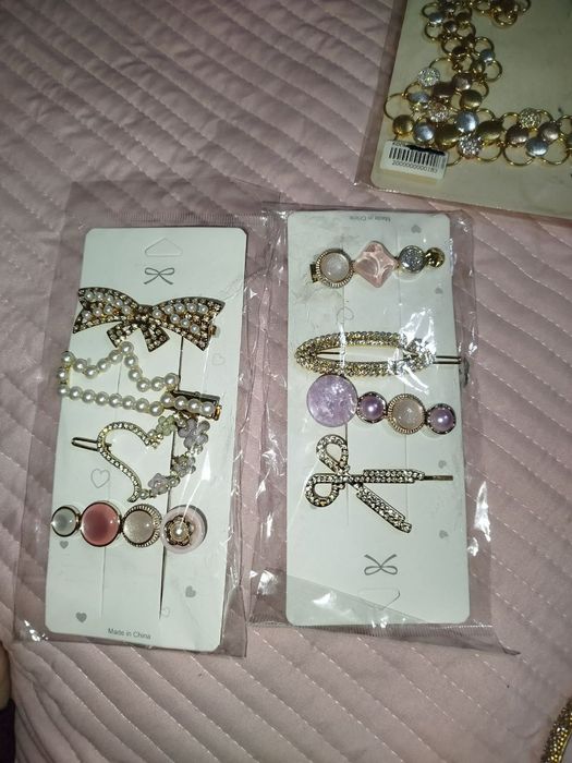 Aksasuvarlar toplami