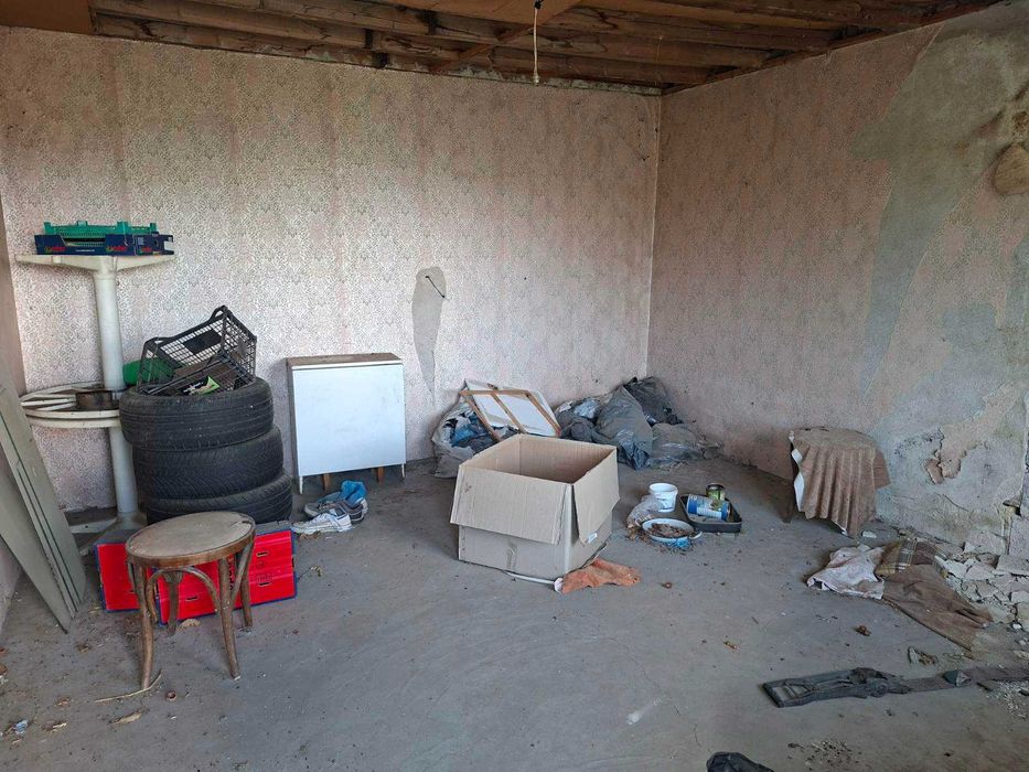 Двуетажна къща в с. Стража, Търговище