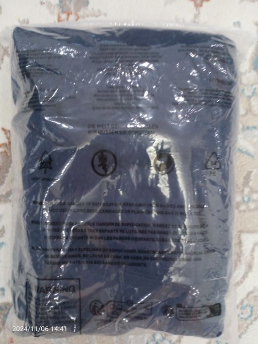 Продам худи - зимнее.