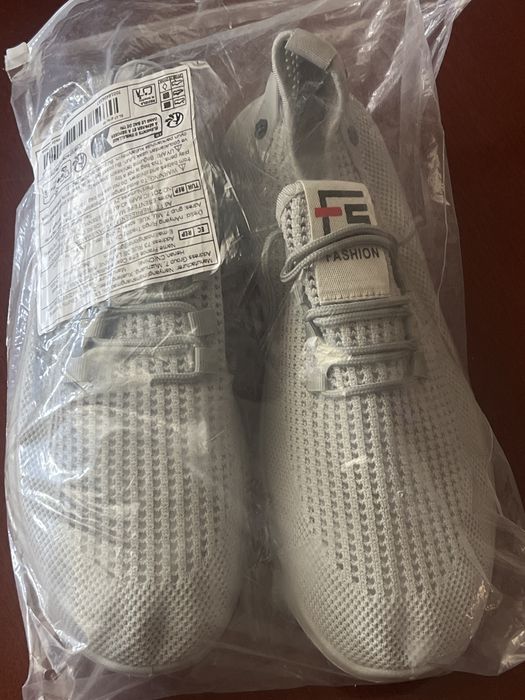 Продам кросовки дыщащие